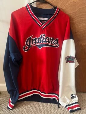 Vintage Starter Cleveland Indians Pullover